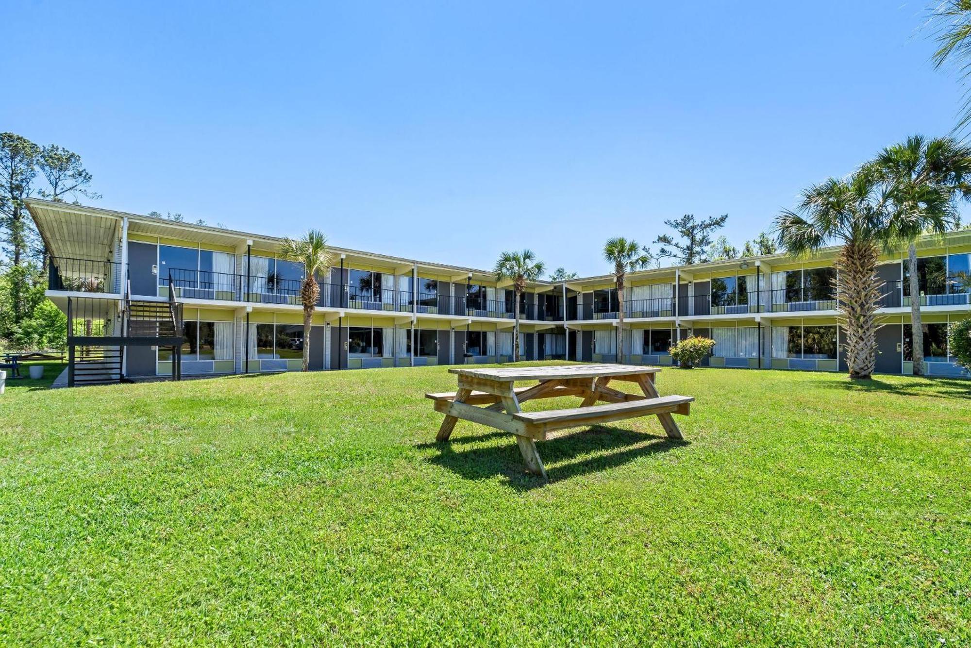 Econo Lodge Jennings Buitenkant foto