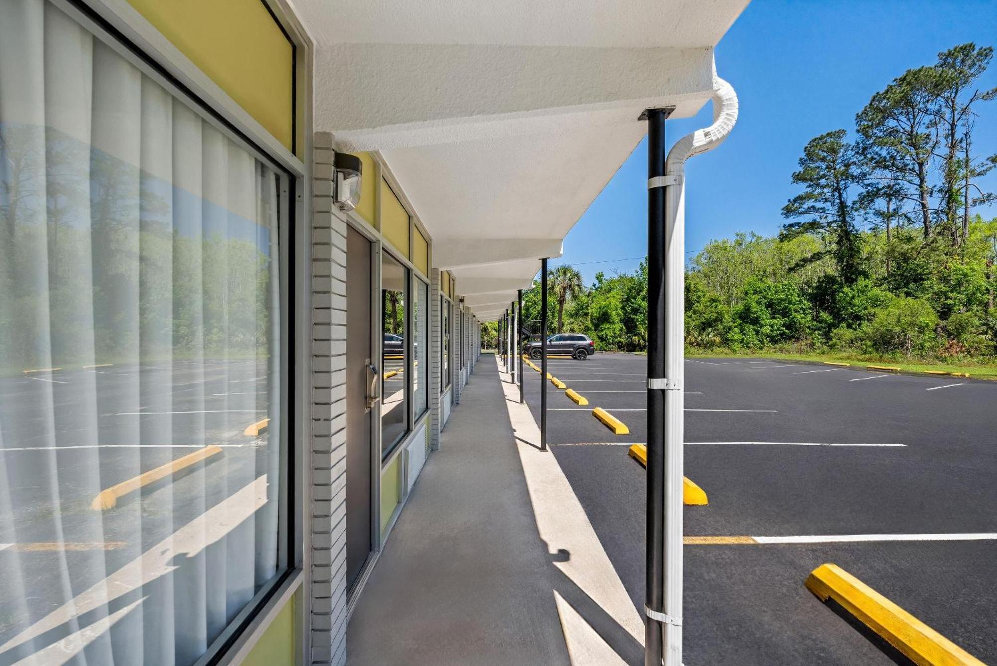Econo Lodge Jennings Buitenkant foto